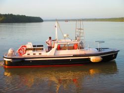 Motorisation of Guyana pilot boat 'Joseph' (2 x D6 -300)